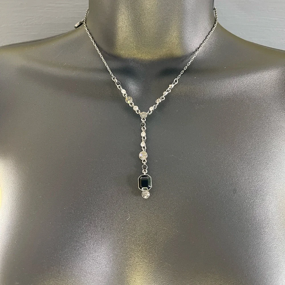 GIVENCHY necklace and earring set.  EUC - Picture 3 of 8